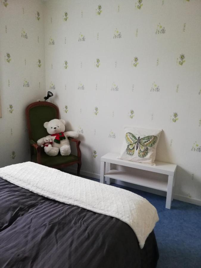 Chambre au calme à la campagne avec piscine idéale étape ou déplacement pro Vaux-sur-Vienne Exterior foto